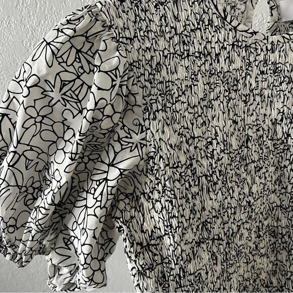 S/W/F White & Black Floral Print Smocked Puff-Sleeve Midi Dress - Picture 9 of 10